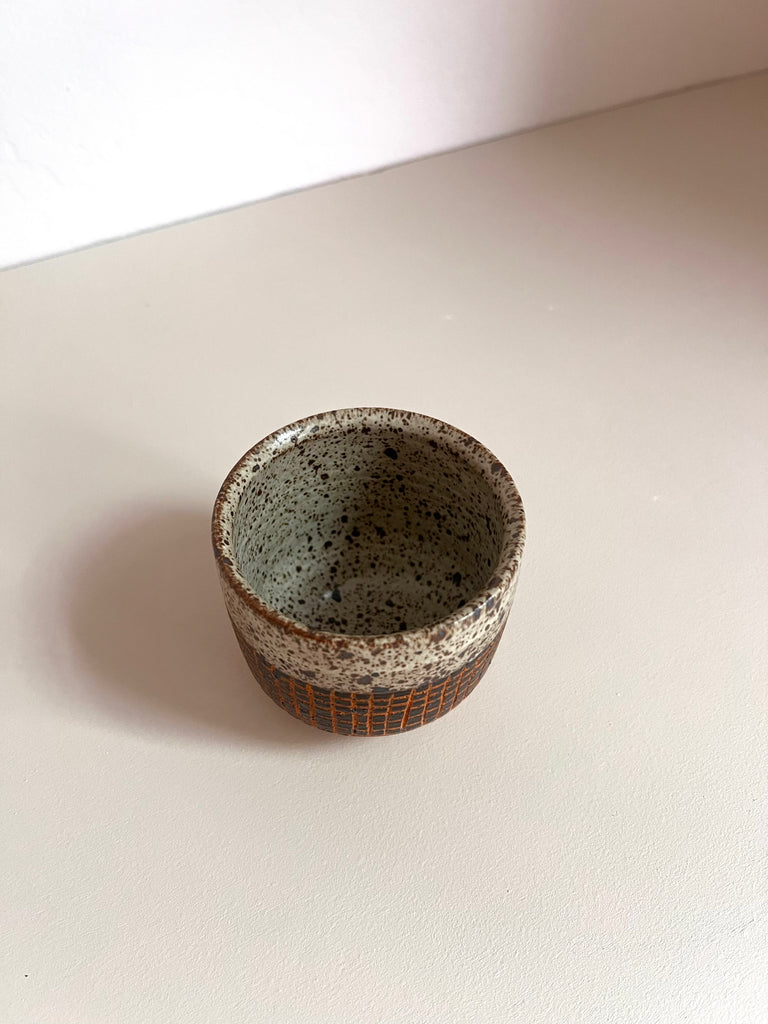 Palm Cup in Hunter Green and Persimmon Grid