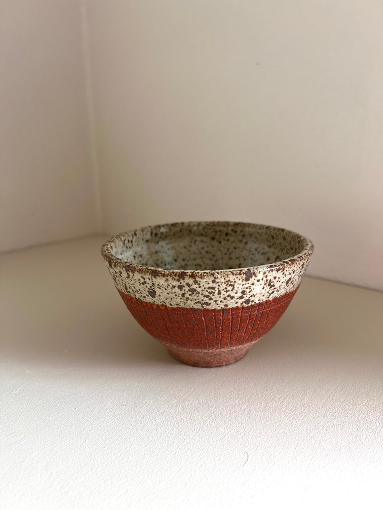 Salsa Bowl in Red Grid