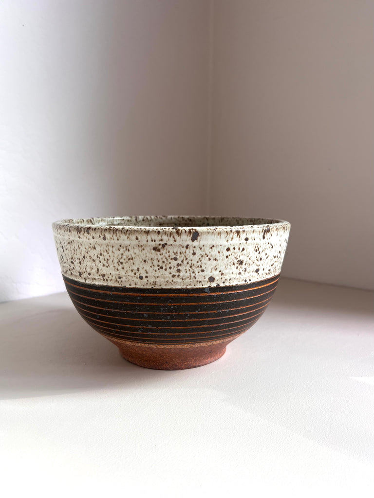 Sides Serving Bowl in Hunter Green and Persimmon Inlay