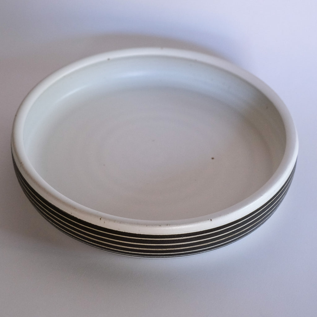 Small Serving Platter in Black